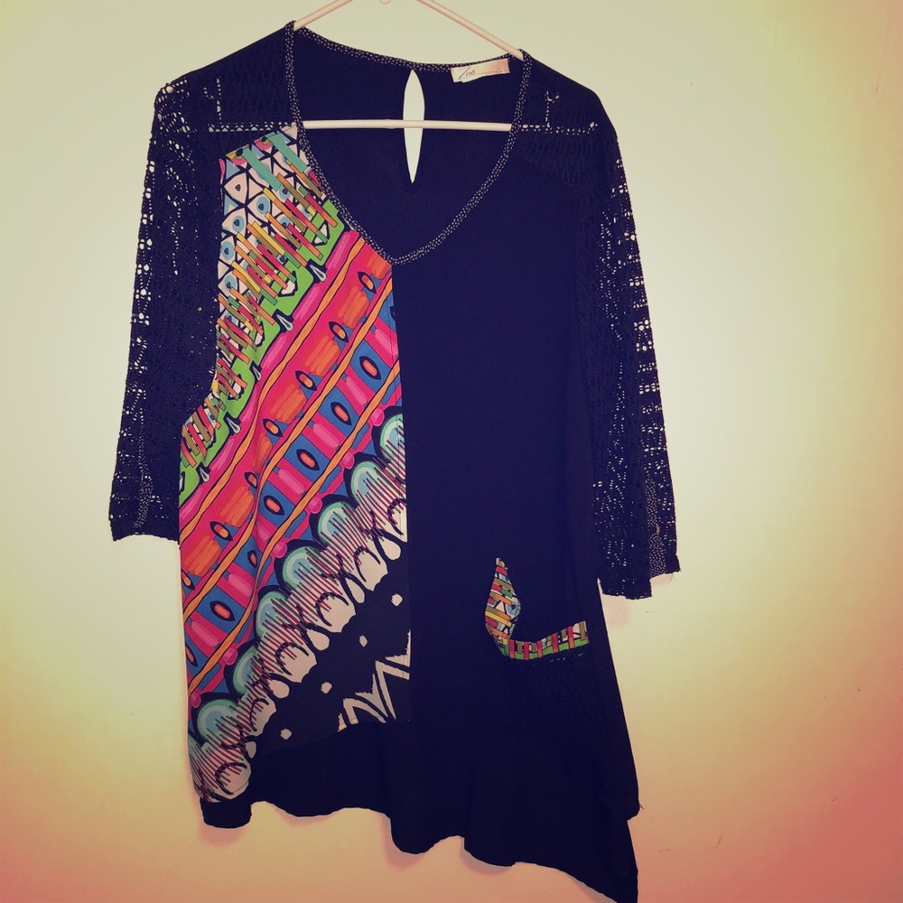 Zoe 🦋 tunic EUC
